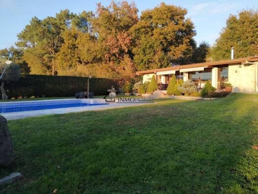 Villa zum Kauf 850.000 € 5 Zimmer 200 m² 2.400 m² Grundstück Pontevedra 36164