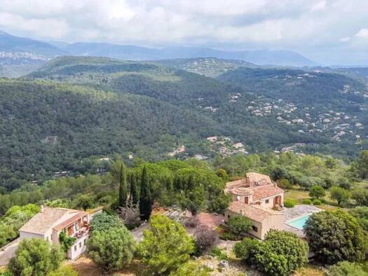 Haus zum Kauf 2.800.000 € 350 m² 177.000 m² Grundstück Nord Roquefort-les-Pins 06330