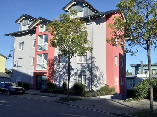 Mehrfamilienhaus zum Kauf provisionsfrei als Kapitalanlage geeignet 2.595.000 € 22 Zimmer 642 m² 801 m² Grundstück Eschenstraße 8 Waldshut Waldshut-Tiengen 79761