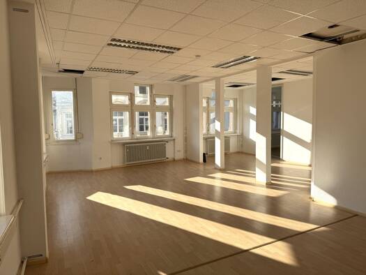 Bürogebäude zur Miete provisionsfrei 14 € 6 Zimmer 163,5 m² Bürofläche Altstadt Freiburg 79098