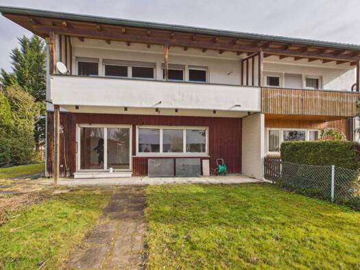 Doppelhaushälfte zum Kauf 649.000 € 5,5 Zimmer 134 m² 786 m² Grundstück Burgweinting-Harting Regensburg 93055