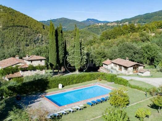 Einfamilienhaus zum Kauf 1.400.000 € 1.000 m² 169.400 m² Grundstück Chiusi della Verna