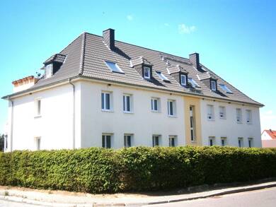 Wohnung zur Miete 480 € 2 Zimmer 64 m² EG frei ab sofort Richard-Wagner-Straße 1, OT Deutzen Neukieritzsch Neukieritzsch 04575