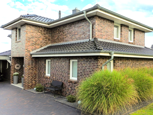 Haus zum Kauf 475.000 € 7 Zimmer 919 m² Grundstück frei ab sofort Golzwarden Brake 26919