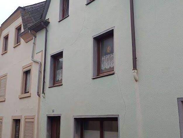 Reihenmittelhaus zum Kauf 32.500 € 8 Zimmer 147 m² 102 m² Grundstück frei ab sofort Römerstr. 36 Neumagen Neumagen-Dhron 54347