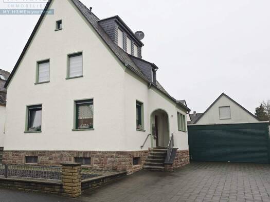 Mehrfamilienhaus zum Kauf 469.000 € 8 Zimmer 175 m² 630 m² Grundstück frei ab sofort Markus-Konder-Straße 9 Schweich 54338