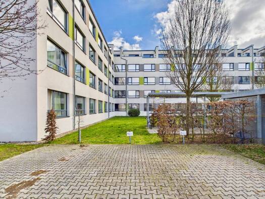 Außenstellplatz zur Miete provisionsfrei 60 € Altenhöferallee 70 Kalbach-Riedberg Frankfurt am Main 60438