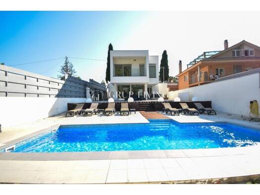 Villa zum Kauf 574.000 € 4 Zimmer 245 m² 446 m² Grundstück Canyelles 08811