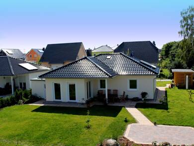 Bungalow zum Kauf provisionsfrei 319.800 € 3 Zimmer 91 m² 678 m² Grundstück Werkstraße 7 Mücheln Mücheln (Geiseltal) 06249