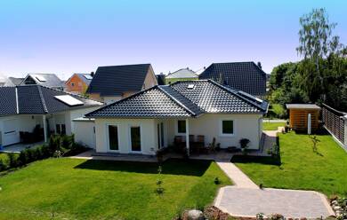 Bungalow zum Kauf provisionsfrei 319.800 € 3 Zimmer 91 m² 678 m² Grundstück Werkstraße 7 Mücheln Mücheln (Geiseltal) 06249