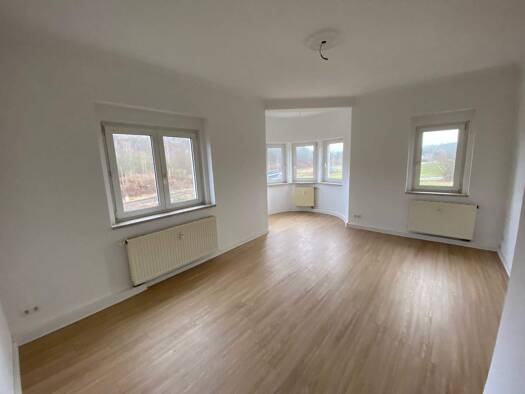 Wohnung zur Miete 327 € 3 Zimmer 72,8 m² 2. Geschoss Schrödelstraße 2 Alt-Chrieschwitz Plauen 08529