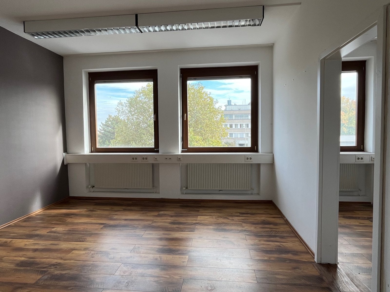 Bürofläche zur Miete 1.200 € 8 Zimmer 160 m²<br/>Bürofläche Bad Soden Bad Soden am Taunus 65812