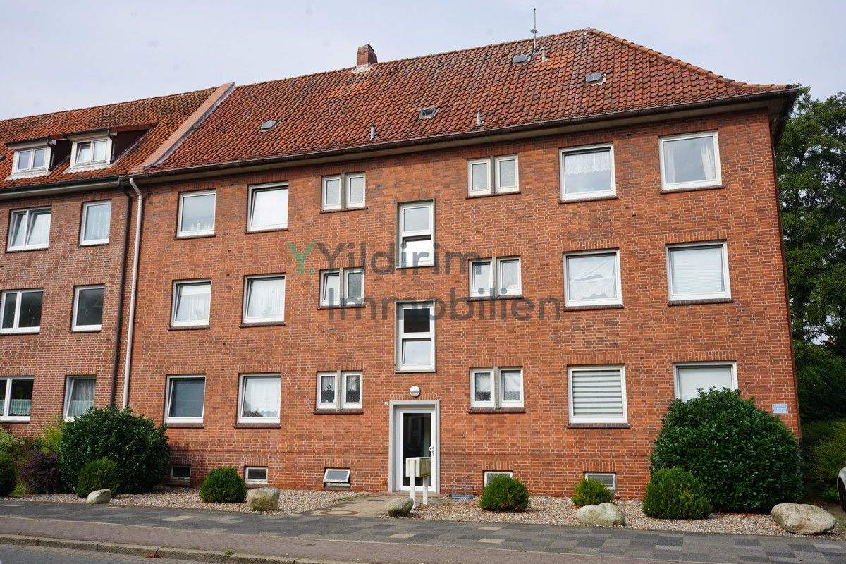 Immobilie in Cuxhaven - Renditechance im Cuxhaven-Zentrum - Vermietete Wohnungen mit Entwicklungspotenzial - Bild 0