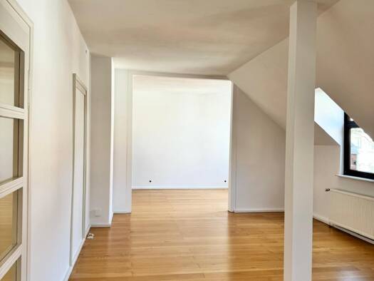 Wohnung zur Miete 1.400 € 4,5 Zimmer 135 m² Döhren Hannover 30519