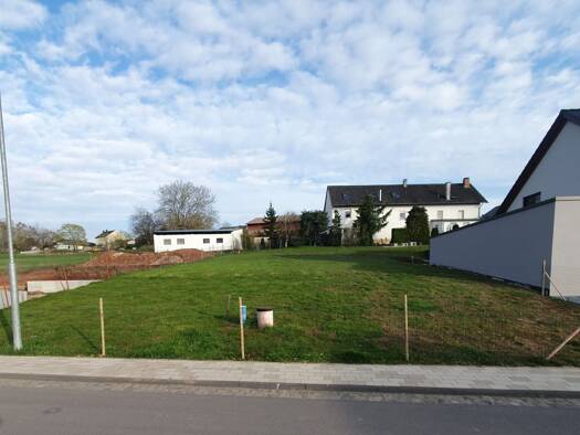 Grundstück zum Kauf provisionsfrei 120.000 € 586 m² Grundstück Bitburg 54634