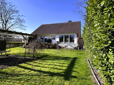 Haus zum Kauf 560.000 € 4 Zimmer 97,7 m² 1.000 m² Grundstück Strümp Meerbusch 40670