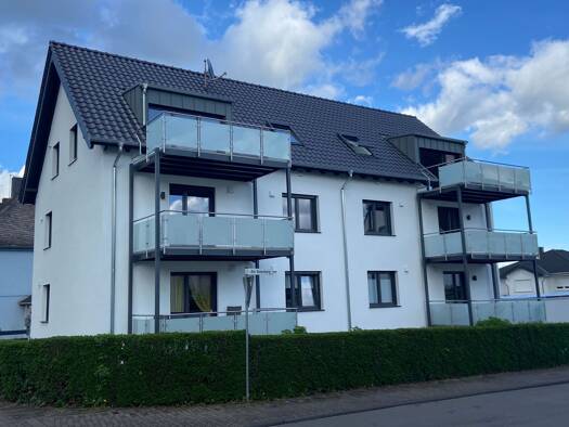 Wohnung zur Miete 745 € 2 Zimmer 70 m² Geschoss 2/3 frei ab 01.05.2026 Trierer Landstrasse 93 Wittlich 54516