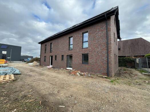 Doppelhaushälfte zur Miete - Erstbezug 1.500 € 5 Zimmer 135 m² 200 m² Grundstück Suderwick Bocholt 46399