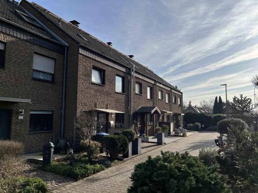 Reihenmittelhaus zum Kauf 375.000 € 4 Zimmer 140 m² 193 m² Grundstück Asberg Moers 47441