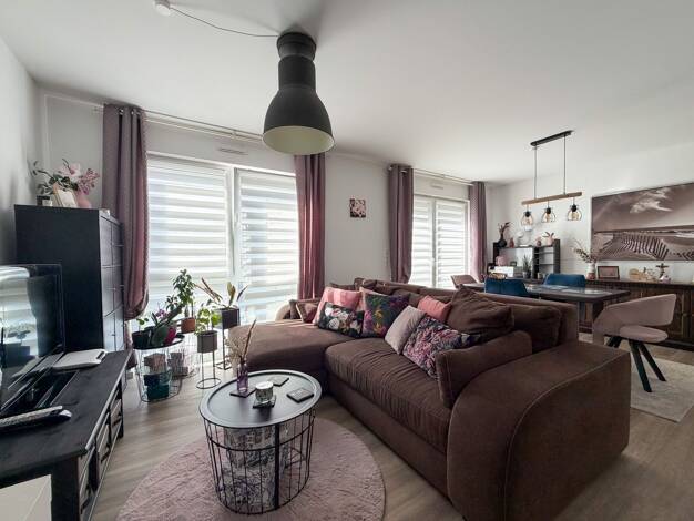 Wohnung zur Miete 1.150 € 3 Zimmer 89,7 m² 2. Geschoss frei ab 01.05.2026 Butzbach 35510