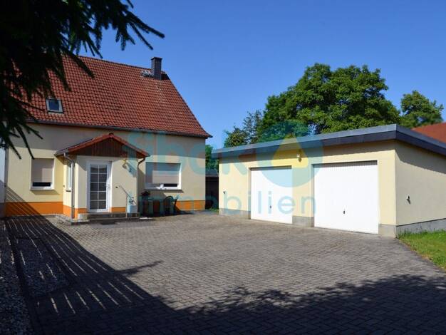Doppelhaushälfte zum Kauf 225.000 € 4 Zimmer 157,9 m² 1.000 m² Grundstück Braußwig Kitzscher 04567