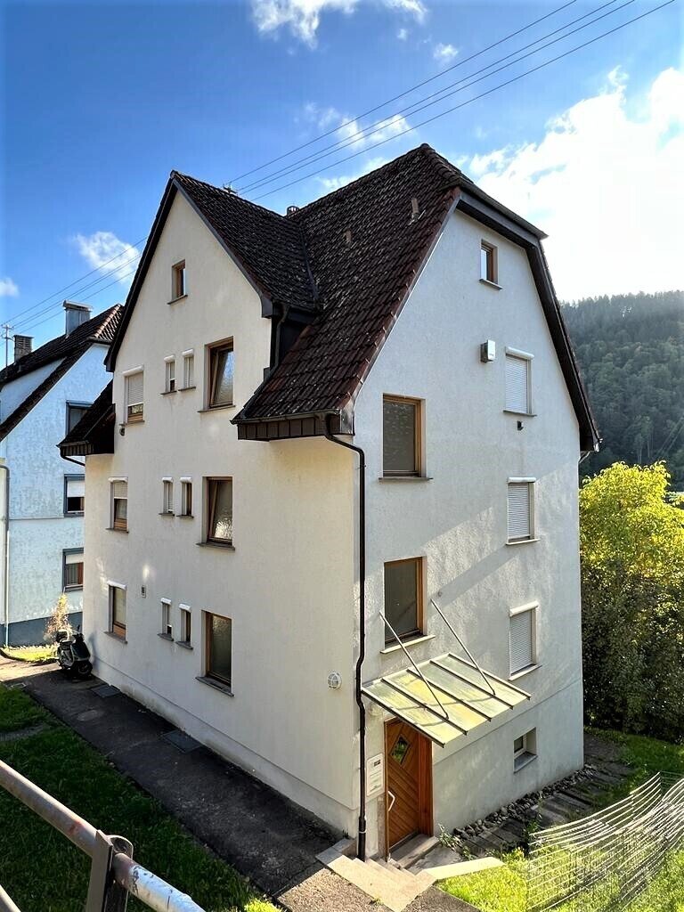 Wohnung zum Kauf 89.900 € 3 Zimmer 67 m²<br/>Wohnfläche Schramberg Schramberg 78713