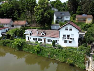 Haus zum Kauf 395.000 € 9 Zimmer 220 m² 707 m² Grundstück Vilshofen Vilshofen 94474
