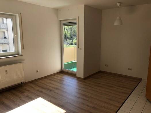 Wohnung zur Miete 260 € 1 Zimmer 30,2 m² 1. Geschoss frei ab sofort Bernsdorfer Straße 186 c Bernsdorf Bernsdorf 09126
