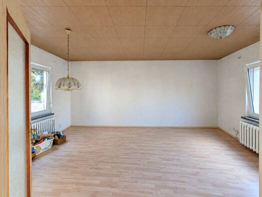 Doppelhaushälfte zum Kauf 236.000 € 4 Zimmer 109 m² 477 m² Grundstück Gütz Landsberg 06188