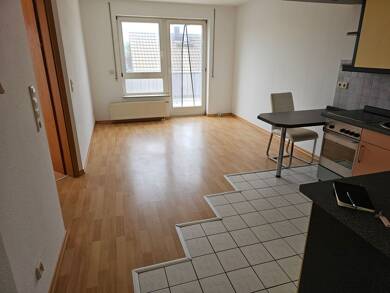 Wohnung zur Miete 380 € 2 Zimmer 38 m² Dachgeschoss, 3. Geschoss frei ab sofort Robinienweg 4 Zwintschöna Kabelsketal 06184