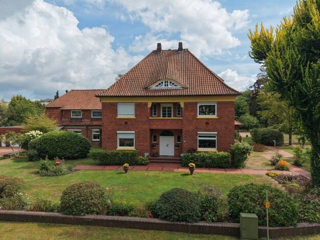 Mehrfamilienhaus zum Kauf 649.000 € 13 Zimmer 360 m² 3.310 m² Grundstück Zum Roten Hahn 15 Hahn Rastede 26180