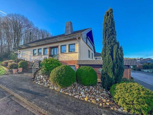 Einfamilienhaus zum Kauf 357.000 € 4 Zimmer 180 m² 634 m² Grundstück Horhausen 56593