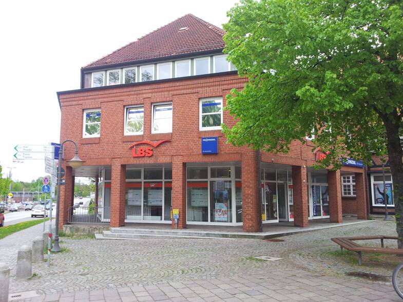 Wohnung zur Miete 1.200 € 2 Zimmer 95 m² 2. Geschoss frei ab sofort Lange Straße 23 Plön 24306