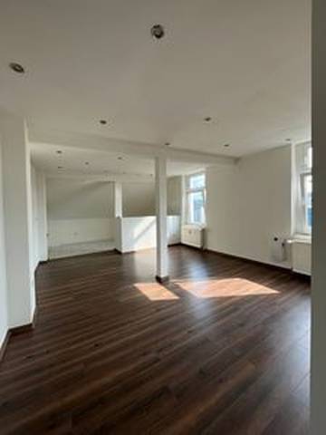 Wohnung zur Miete 700 € 2 Zimmer 96,6 m²<br/>Wohnfläche ab sofort<br/>Verfügbarkeit Bahnhofstr Bahnhofsumfeld Wetter (Ruhr) 58300