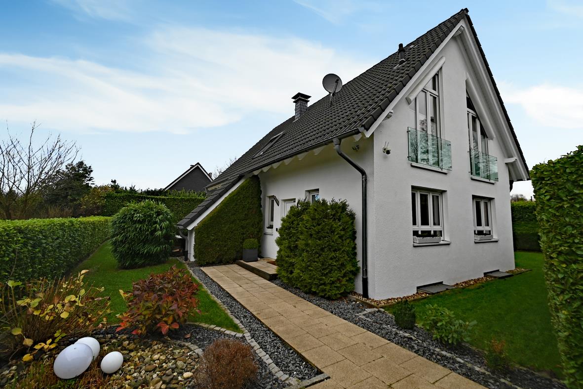 Einfamilienhaus zum Kauf 1.075.000 € 6 Zimmer 176 m²<br/>Wohnfläche 648 m²<br/>Grundstück Kettwig Essen 45219