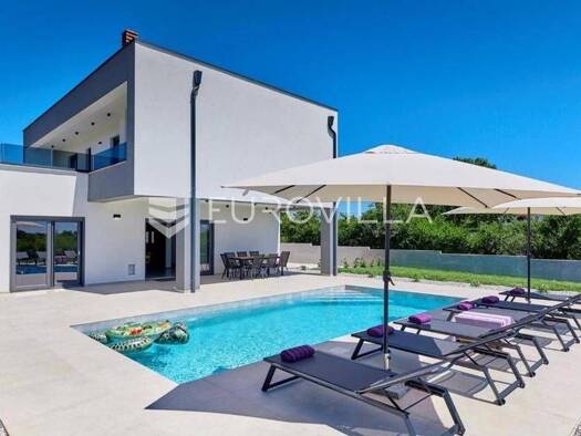 Haus zum Kauf 622.500 € 3 Zimmer 162 m² Loborika Centar, Loborika