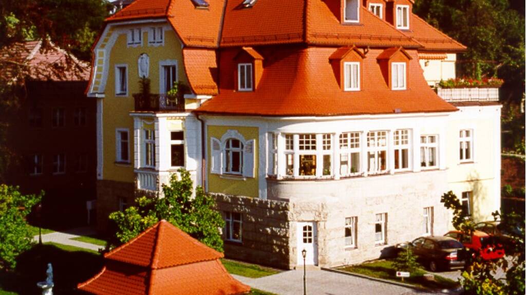 Wohnung zur Miete 420 € 2 Zimmer 60 m² Geschoss 3/4 frei ab sofort Pößneck,Stadt Pößneck 07381