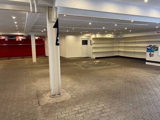 Verkaufsfläche zur Miete 1.700 € 2 Zimmer 250 m² Verkaufsfläche Güstrow Güstrow 18273