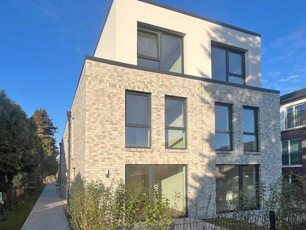 Stadthaus zur Miete 2.645 € 4 Zimmer 115 m² Rahlstedt Hamburg 22145