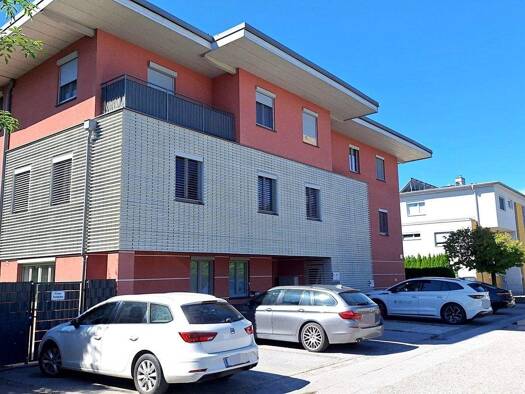 Shared Office zur Miete 1.250 € 2 Zimmer Anton-Hall-Straße Maxglan Salzburg 5020