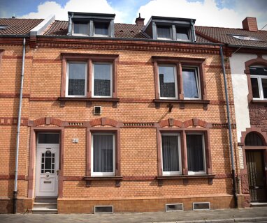 Mehrfamilienhaus zum Kauf 595.000 € 8 Zimmer 177 m² 223 m² Grundstück Mundenheim / Stadtbezirk 512 Ludwigshafen 67065