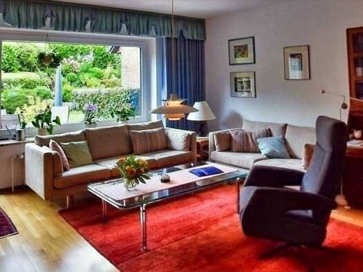 Reihenmittelhaus zum Kauf 235.000 € 4 Zimmer 96,1 m² 247 m² Grundstück Schleswig 24837
