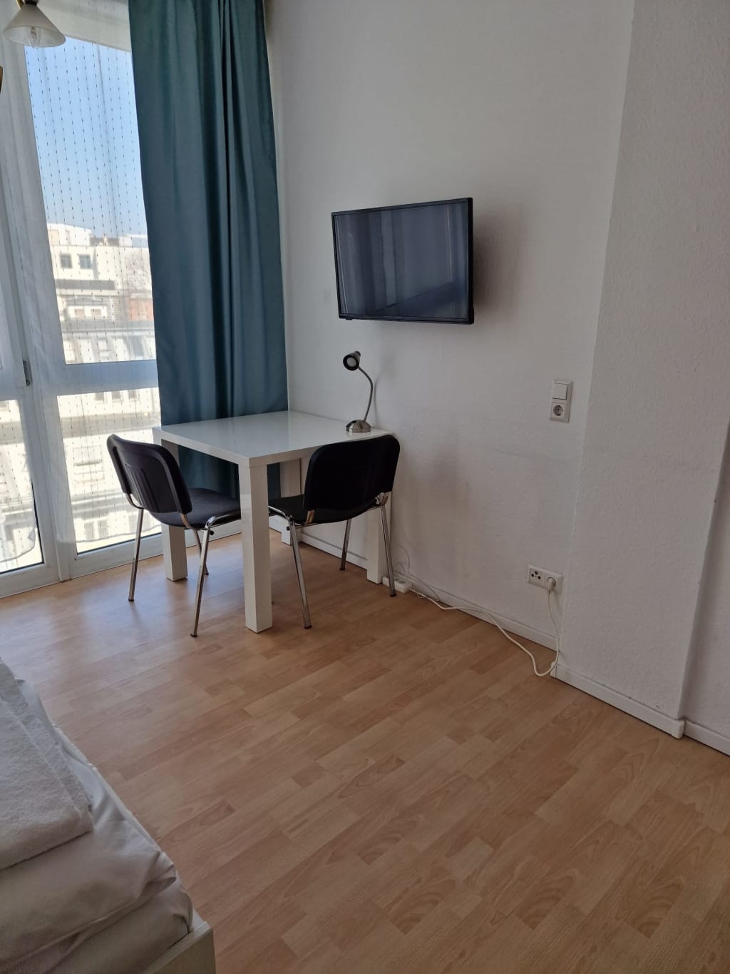 Wohnung zur Miete Wohnen auf Zeit 1.674 € 1 Zimmer 25 m²<br/>Wohnfläche 26.12.2024<br/>Verfügbarkeit Marienstraße Rathaus Stuttgart 70178