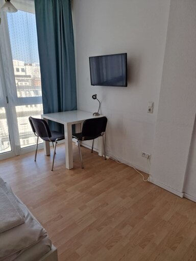 Wohnung zur Miete Wohnen auf Zeit 1.643 € 1 Zimmer 25 m² frei ab 26.12.2024 Marienstraße Rathaus Stuttgart 70178