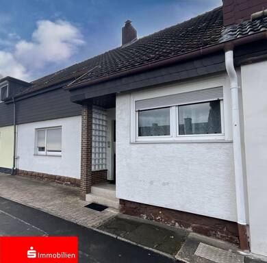 Reihenmittelhaus zum Kauf 126.000 € 4 Zimmer 83 m² 310 m² Grundstück frei ab sofort Hessisch Lichtenau Hessisch Lichtenau 37235