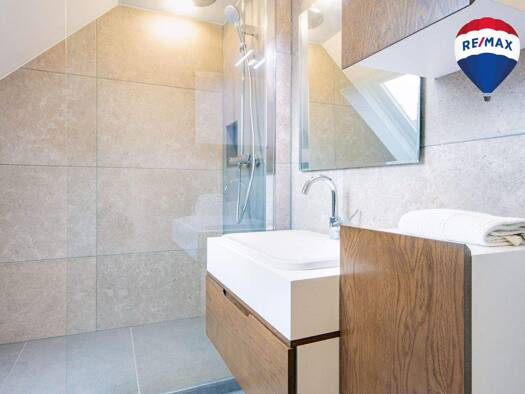 Doppelhaushälfte zum Kauf 299.000 € 4,5 Zimmer 121 m² 526 m² Grundstück Görwihl 79733