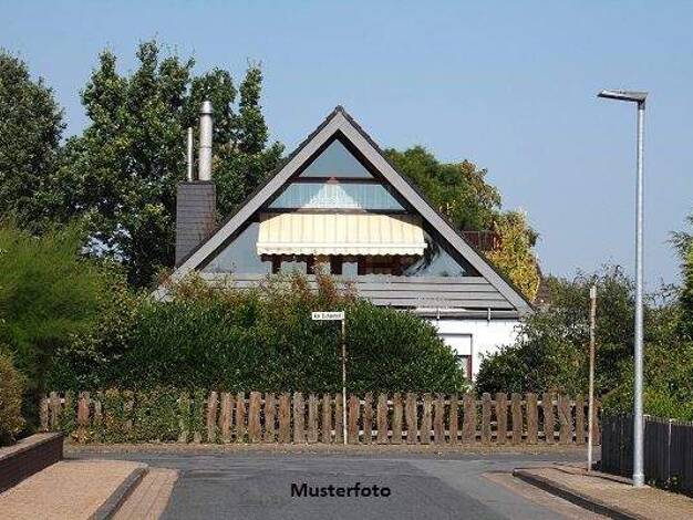 Einfamilienhaus zum Kauf 64.000 € 1 Zimmer 104 m² 2.825 m² Grundstück Mamerow 18279