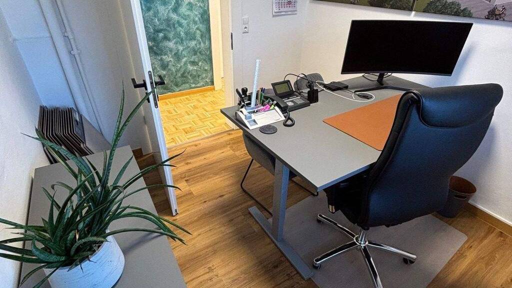 Büro zur Miete provisionsfrei 625 € 1 Zimmer 13 m² Bürofläche Innere Münchener Straße 58 Achdorf Landshut 84