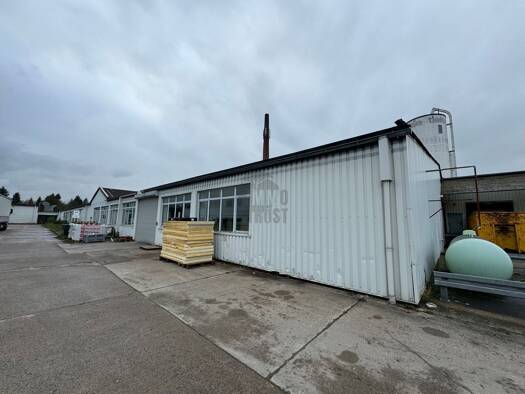 Lagerhalle zur Miete 3,41 € 800 m² Lagerfläche Schötmar Bad Salzuflen 32108