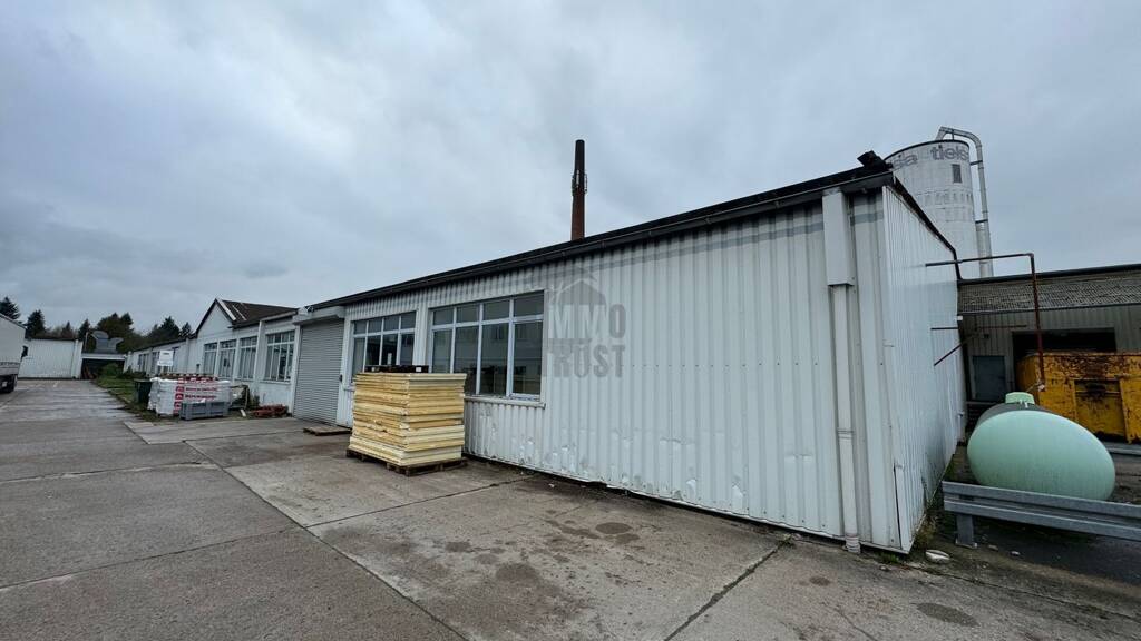 Lagerhalle zur Miete 3,41 € 800 m² Lagerfläche Schötmar Bad Salzuflen 32108